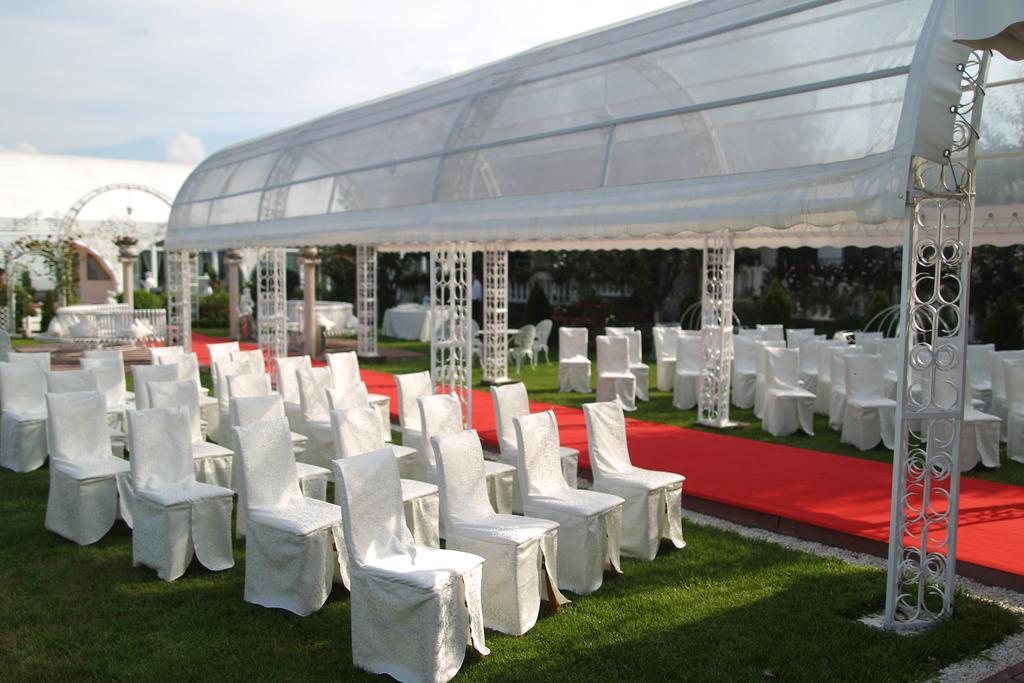 Izvin Hotel Roco מראה חיצוני תמונה