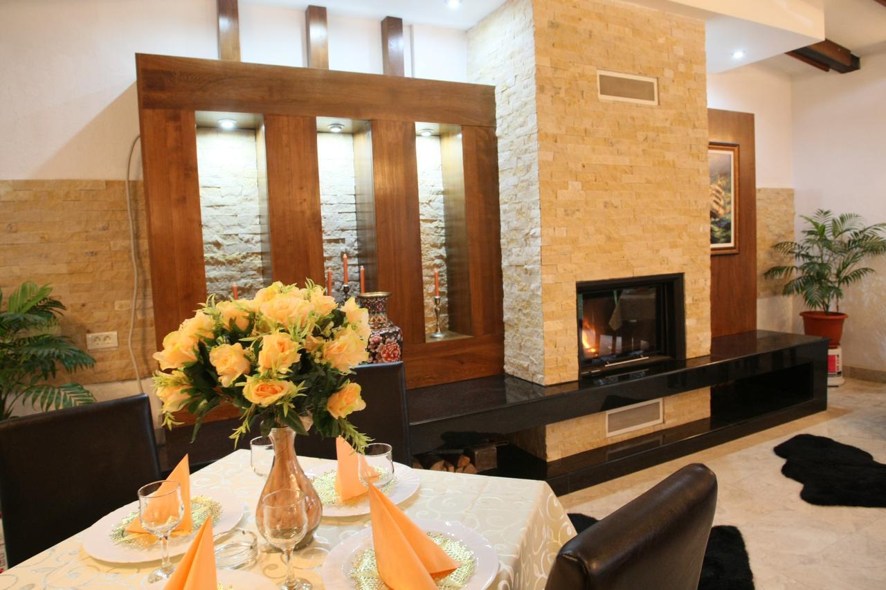 Izvin Hotel Roco מראה חיצוני תמונה