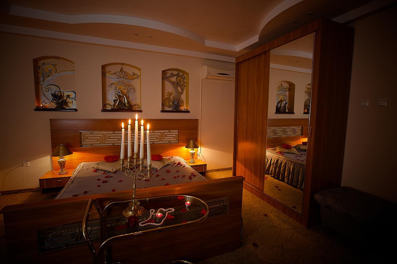 Izvin Hotel Roco מראה חיצוני תמונה