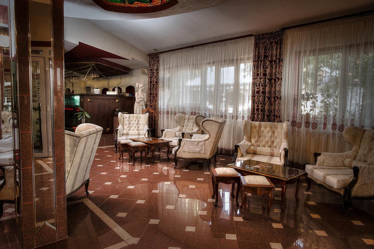 Izvin Hotel Roco מראה חיצוני תמונה