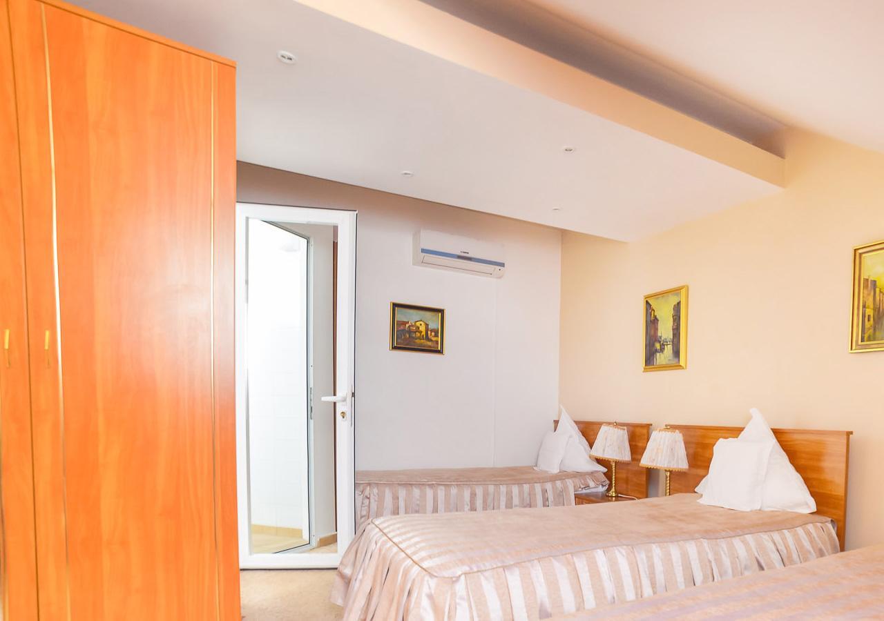 Izvin Hotel Roco מראה חיצוני תמונה
