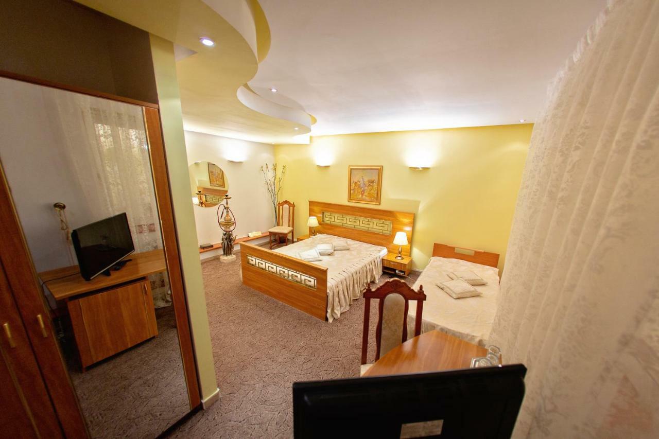 Izvin Hotel Roco מראה חיצוני תמונה