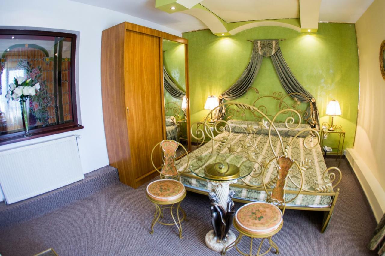 Izvin Hotel Roco מראה חיצוני תמונה