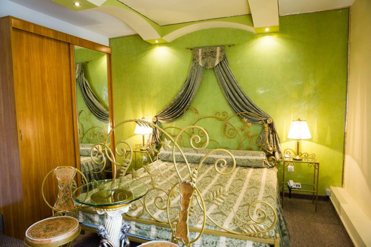 Izvin Hotel Roco מראה חיצוני תמונה