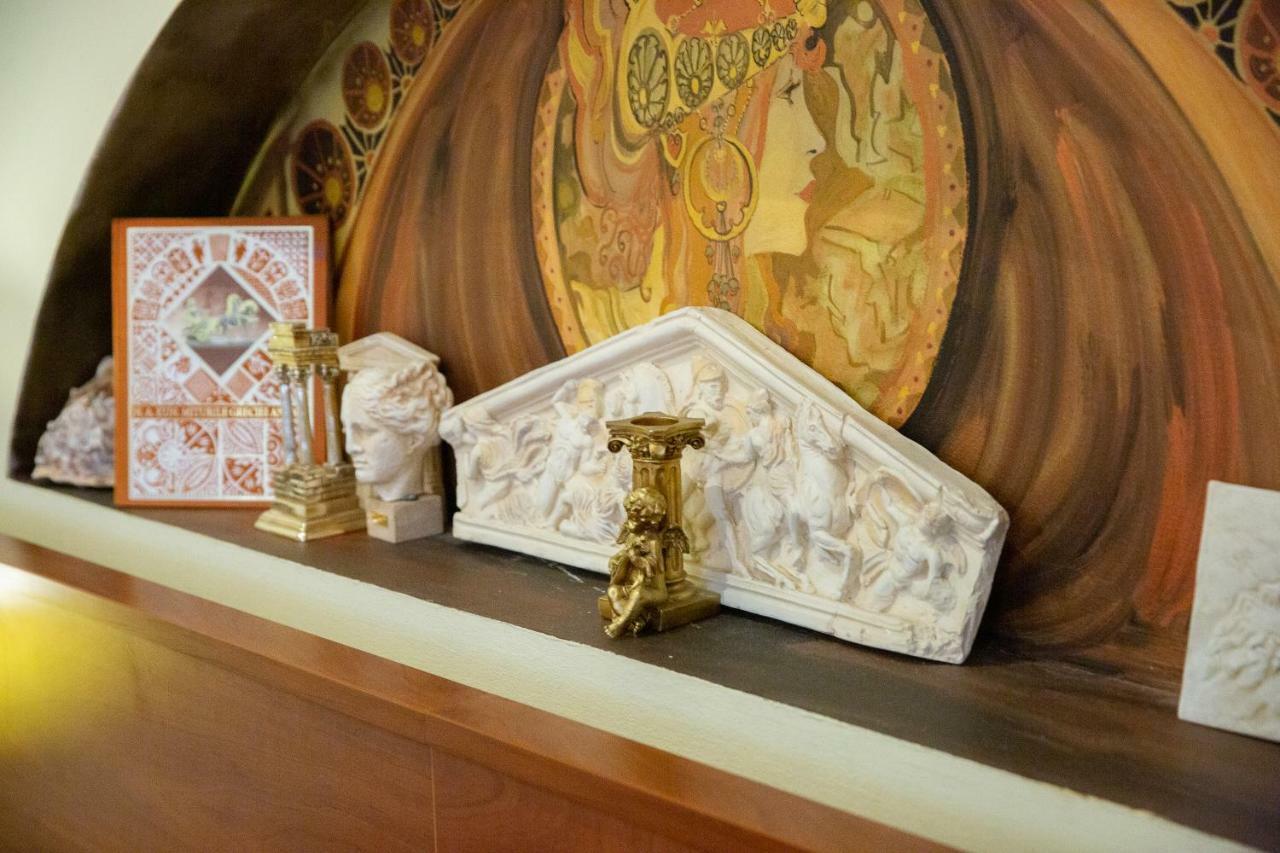 Izvin Hotel Roco מראה חיצוני תמונה