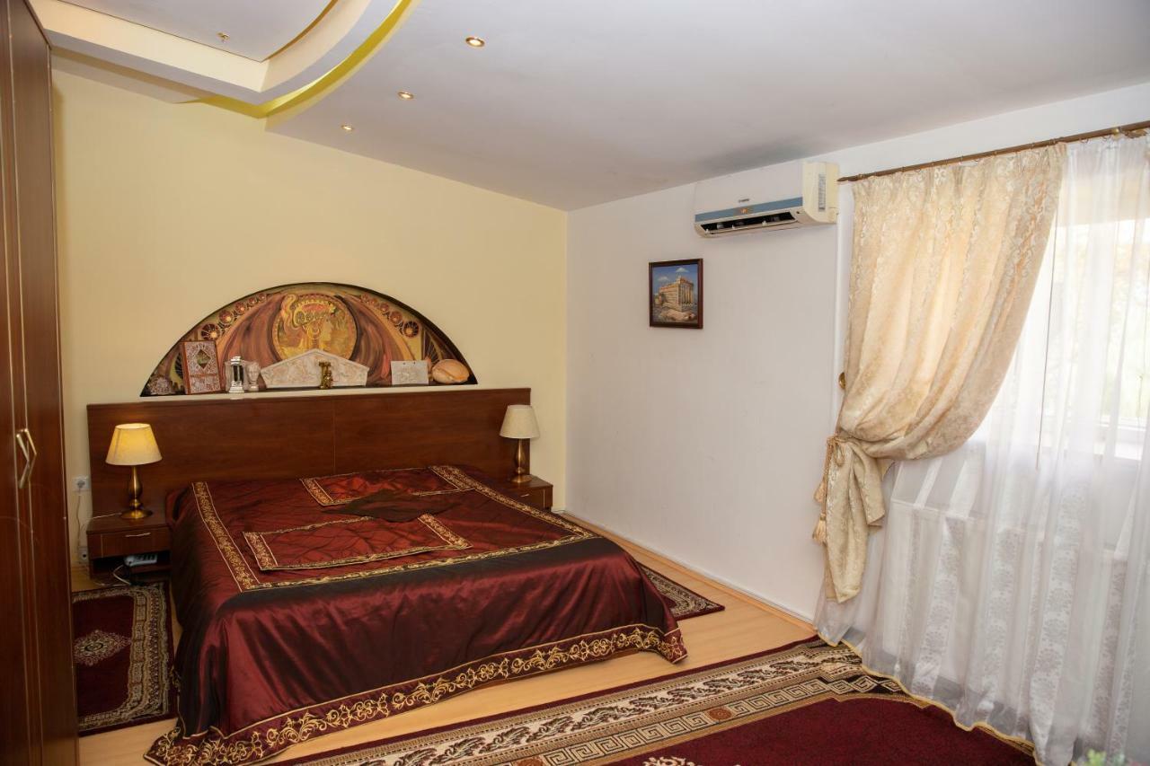 Izvin Hotel Roco מראה חיצוני תמונה