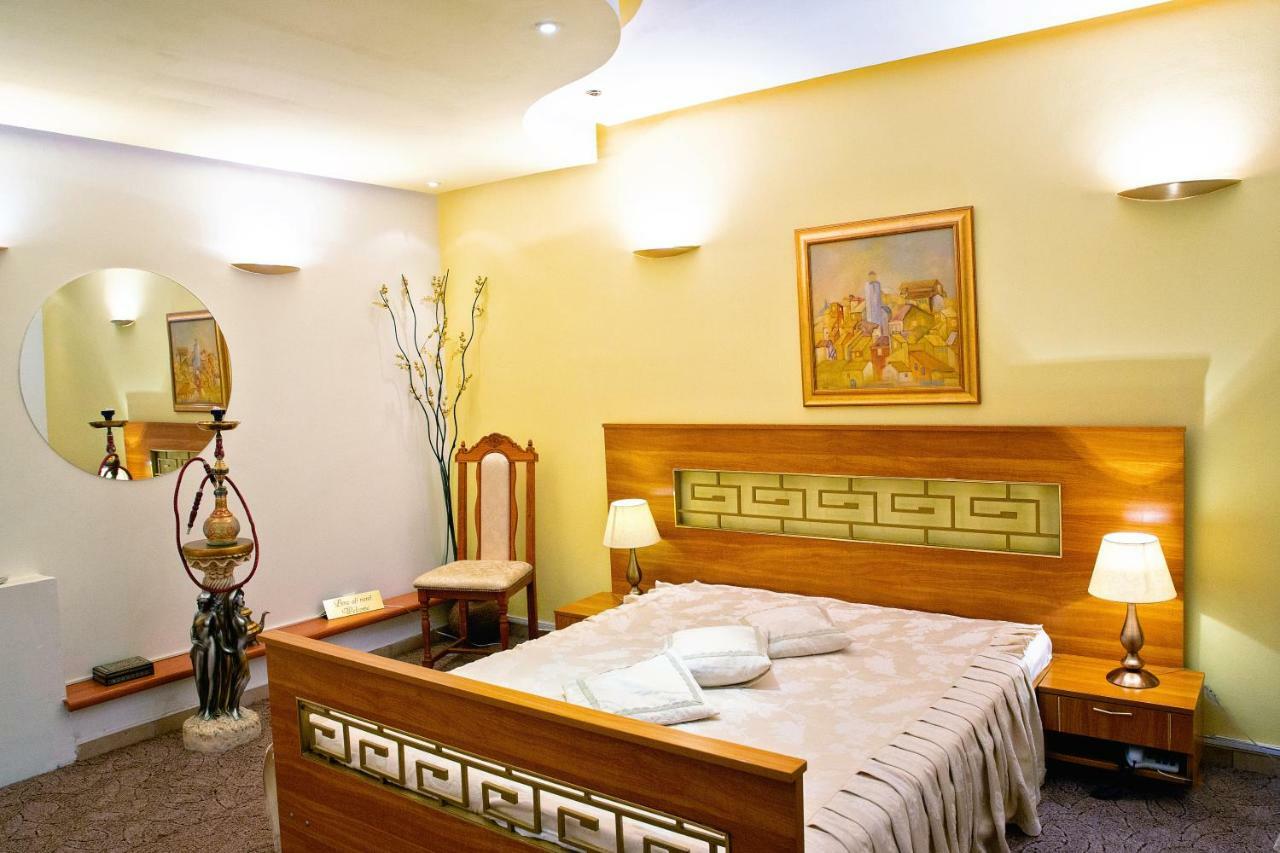 Izvin Hotel Roco מראה חיצוני תמונה